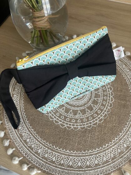 pochette à noeud eventail et noir